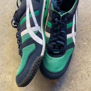 Men’s green stripe Tiger sneakers, size 11